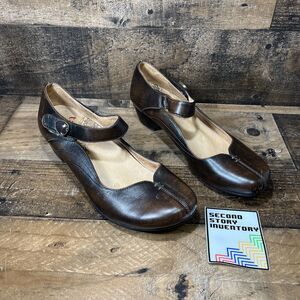 Taos Samba Women Size 8 Brown MJ Heels Pump Slip On Work Walking Shoes SMB-12195